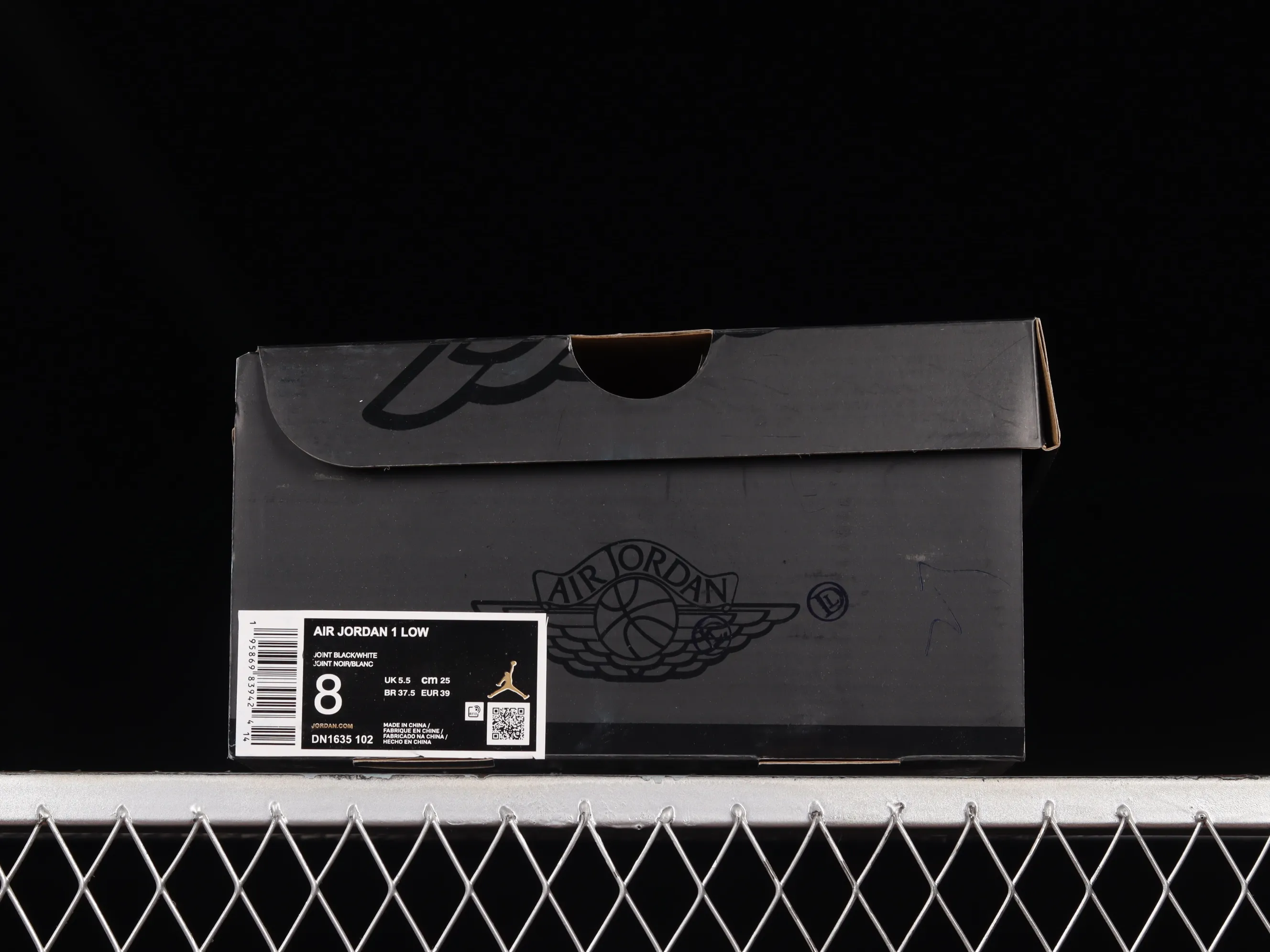 All categories Air Jordan Jordan series basketball shoes Air Jordan 1 Low Z version Air Jordan 1 Low AJ1 Joe 1 pearlescent white retro culture and leisure sports sneakers DN1635-102